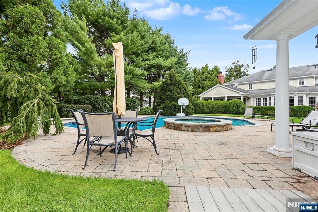 359 Lakeview Drive — photo 35