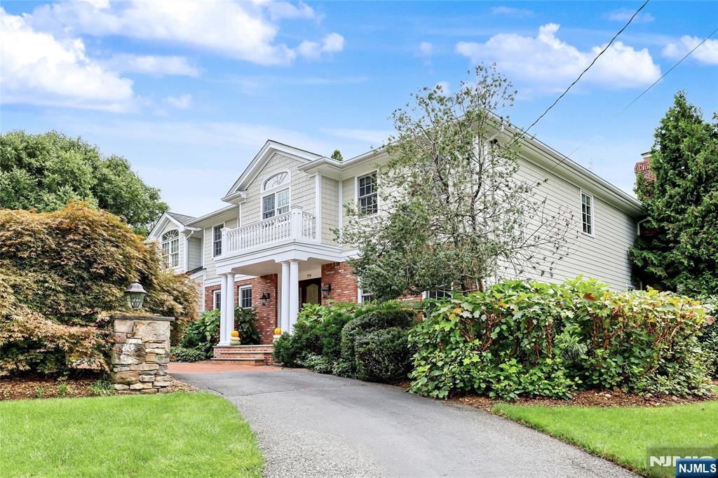 359 Lakeview Drive — photo 44
