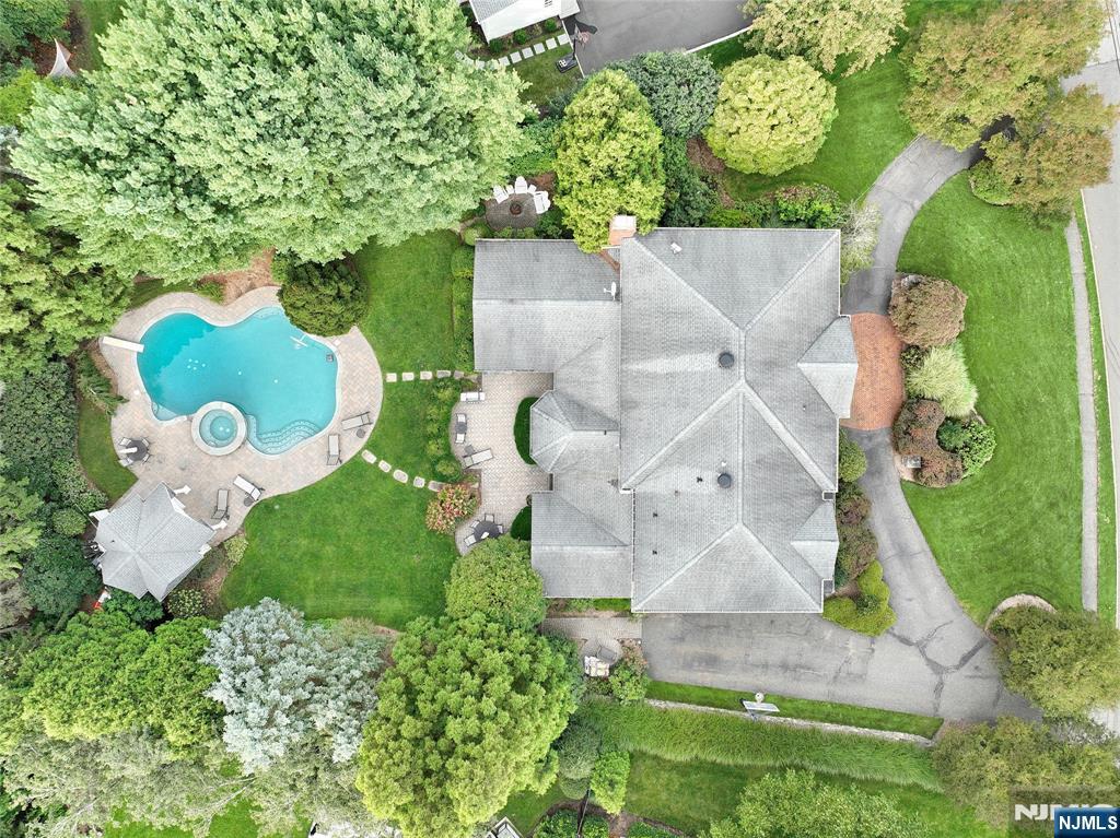 359 Lakeview Drive — photo 47