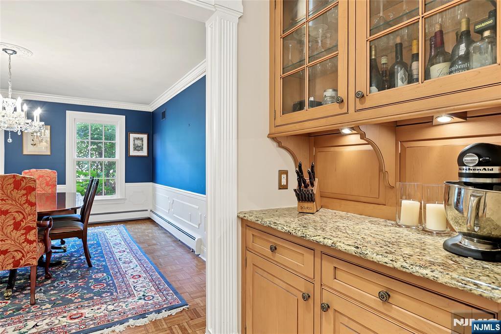 359 Lakeview Drive — photo 6