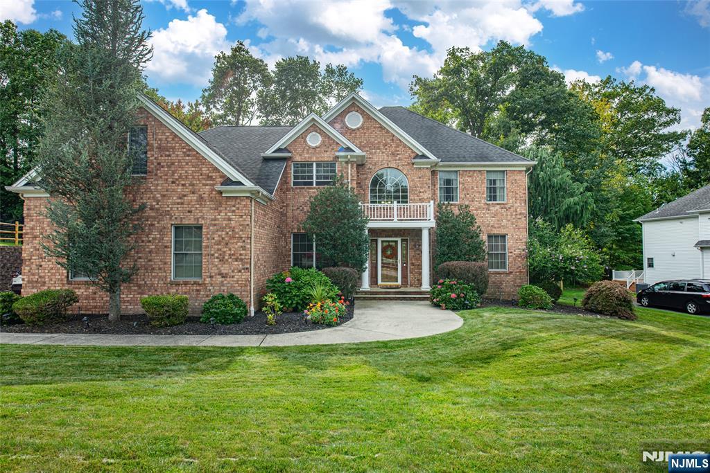 4 Hunter Drive
