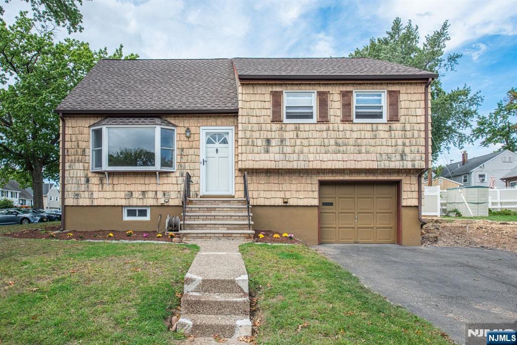 115 Beverly Road - Photo 1