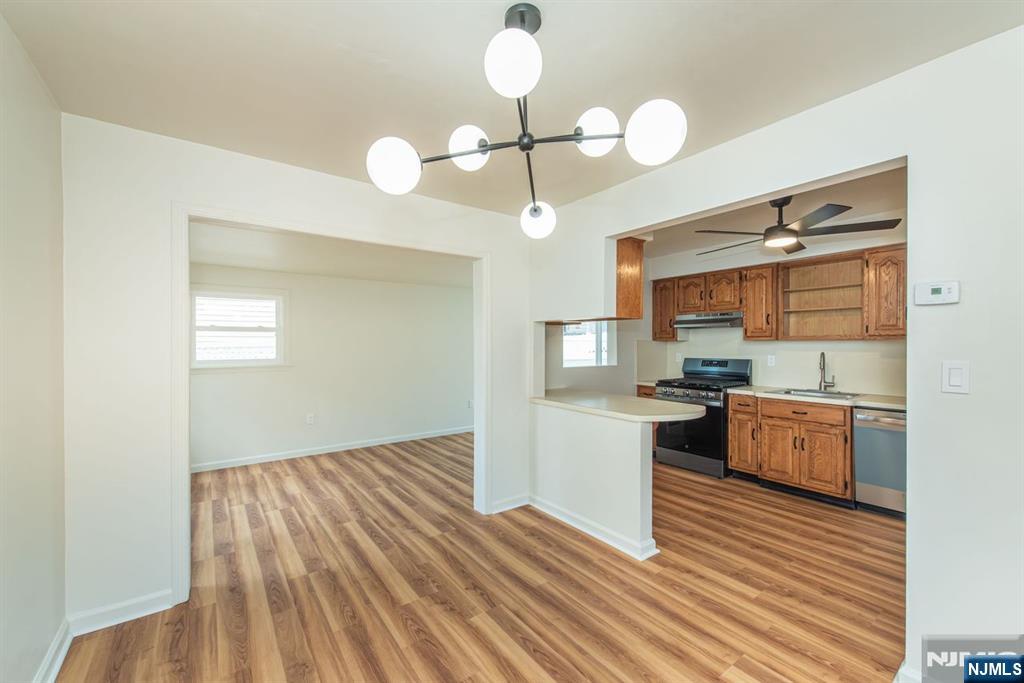 115 Beverly Road - Photo 2