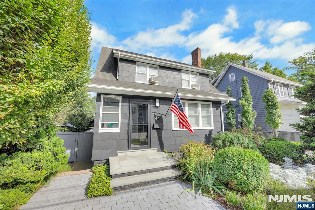 44 Cortland Place - Photo 2