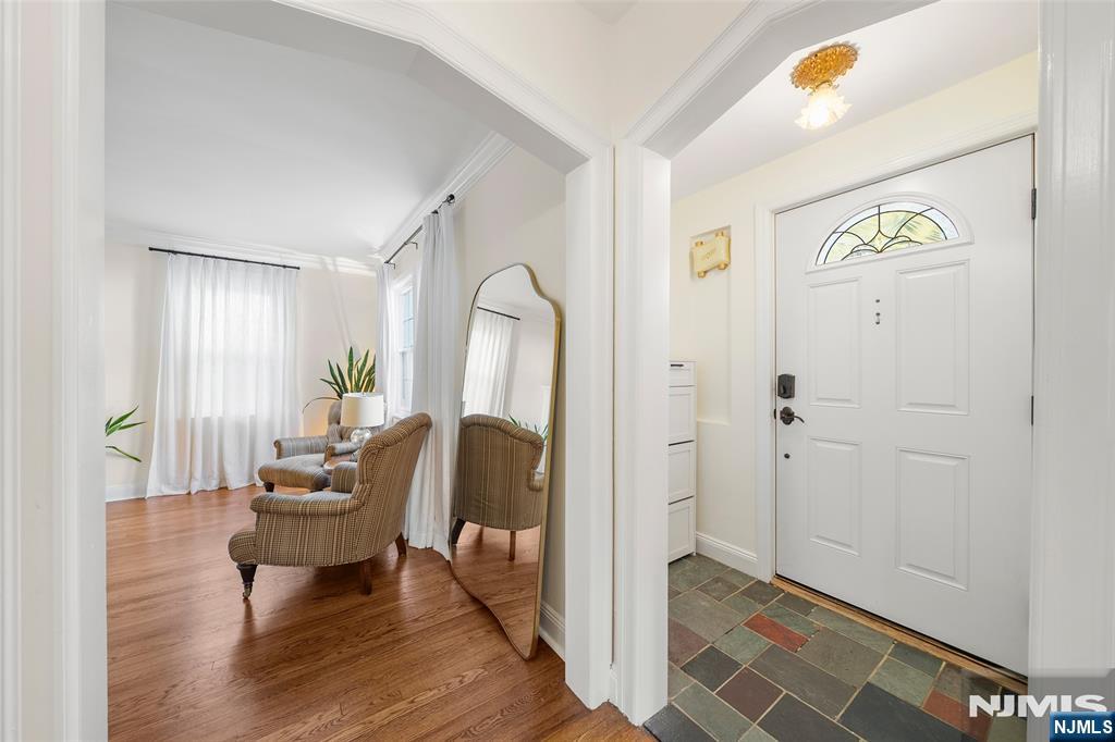 86 Windsor Road - Photo 4