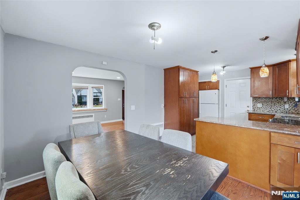 635 Robinson Terrace - Photo 4