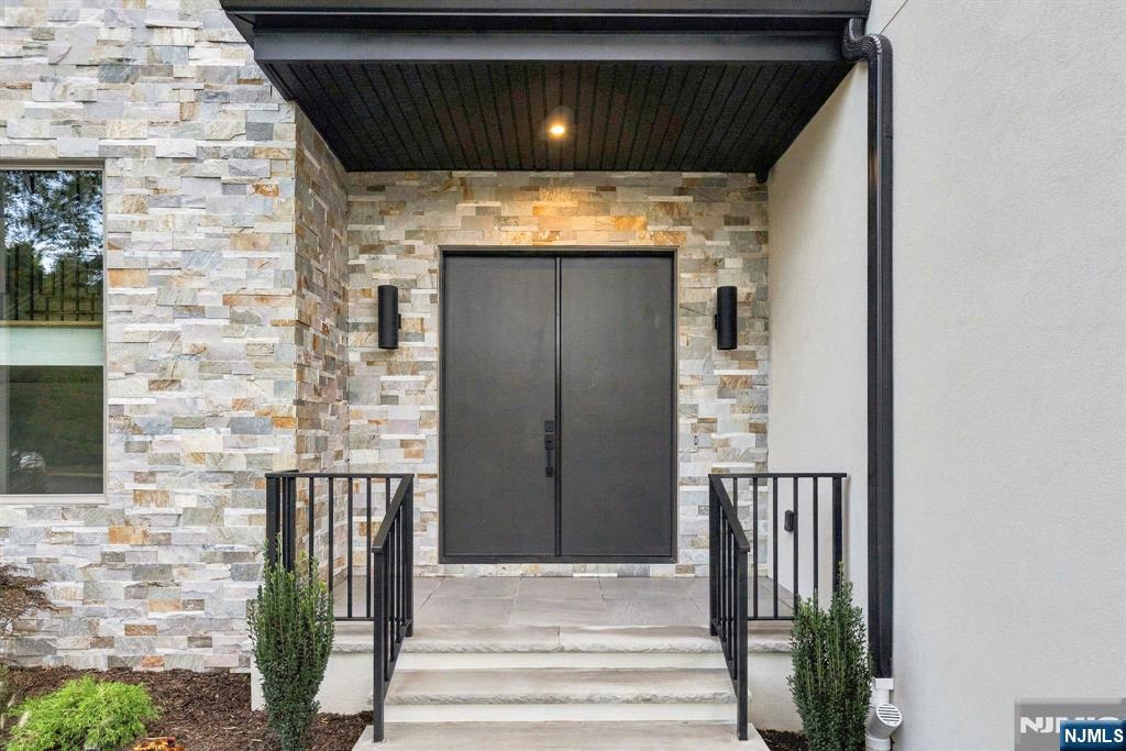 144 Demarest Avenue — photo 3