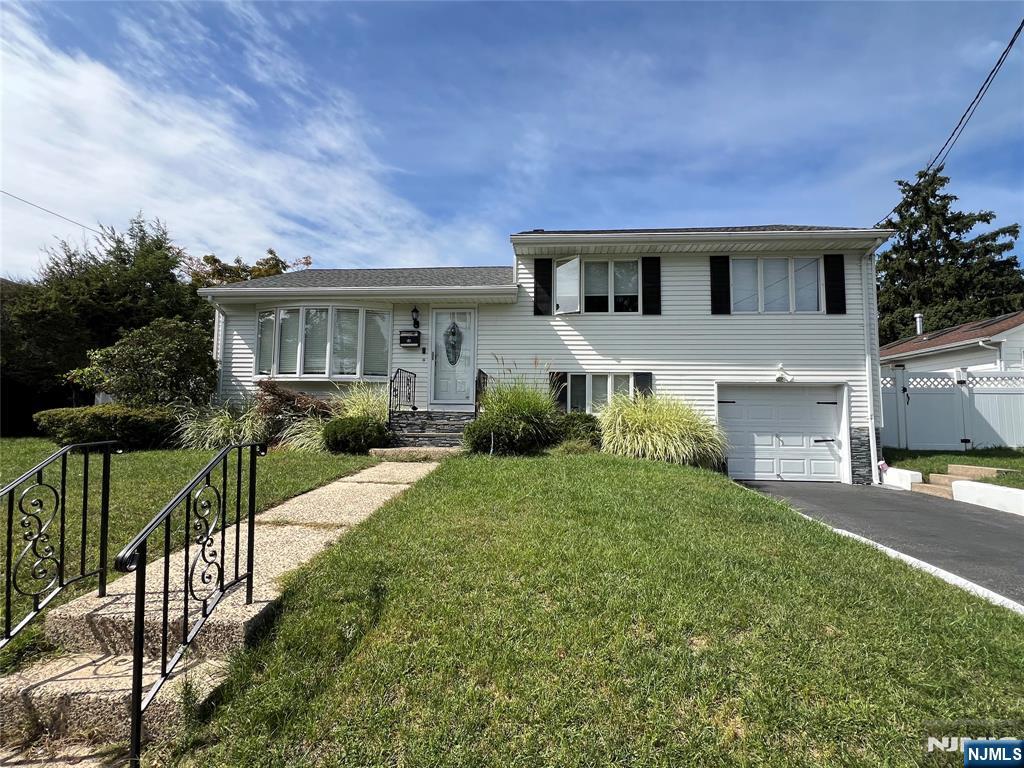 58 Harding Avenue - Photo 3