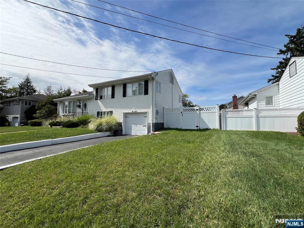 58 Harding Avenue - Photo 4