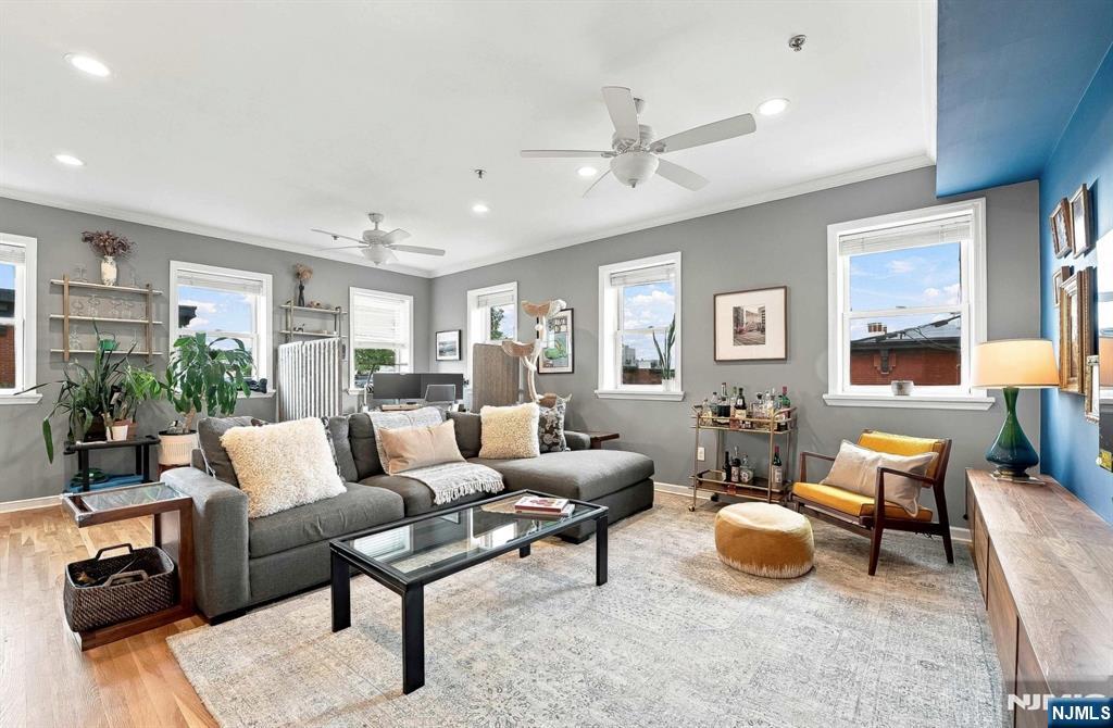 547 Bloomfield Street 4 - Photo 1