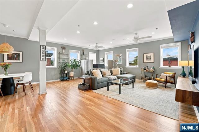 547 Bloomfield Street 4 - Photo 2