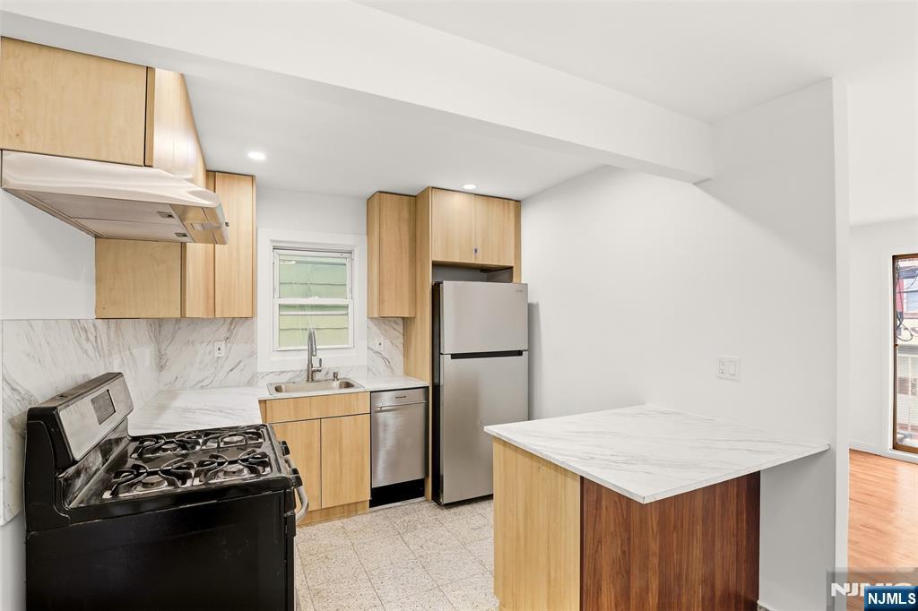 6107 Palisade Avenue 2A - Photo 3