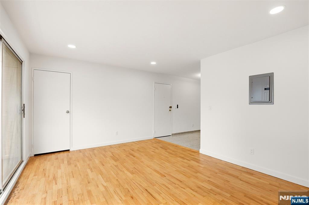 6107 Palisade Avenue 2A - Photo 4