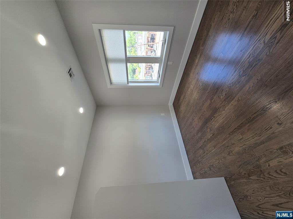 21 Summit Street — photo 14
