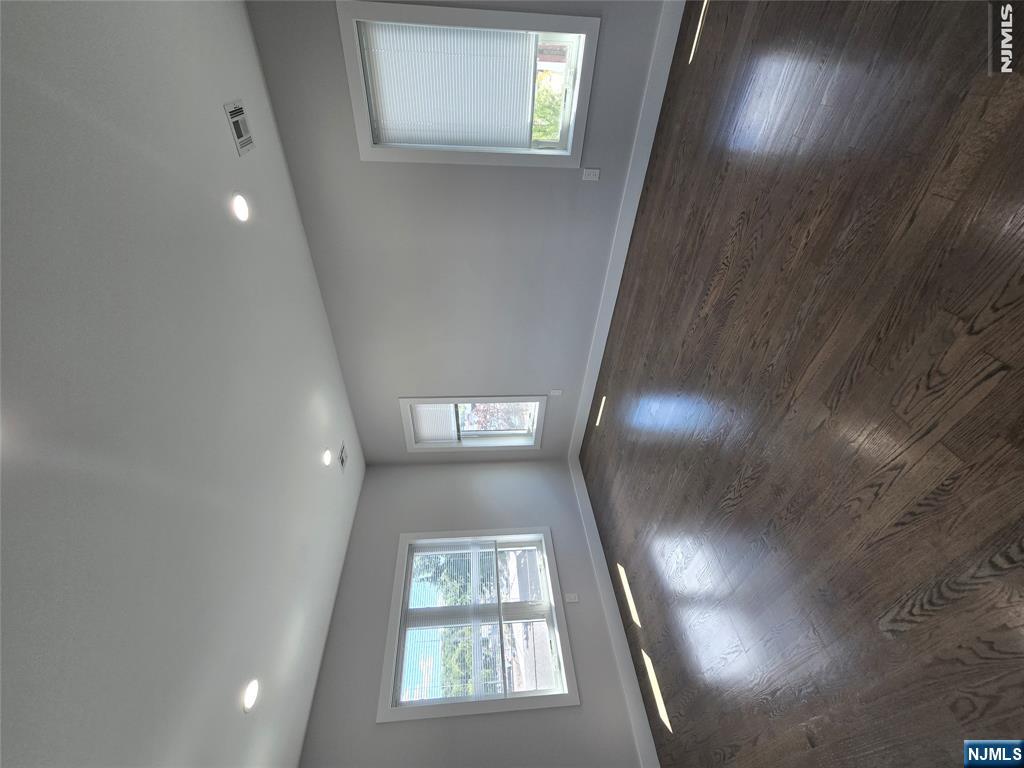 21 Summit Street — photo 10
