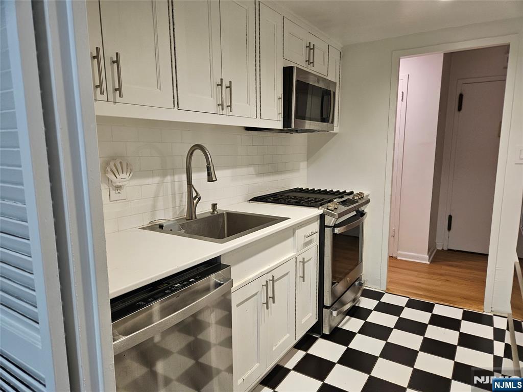 1375 River Road 1M - Photo 5