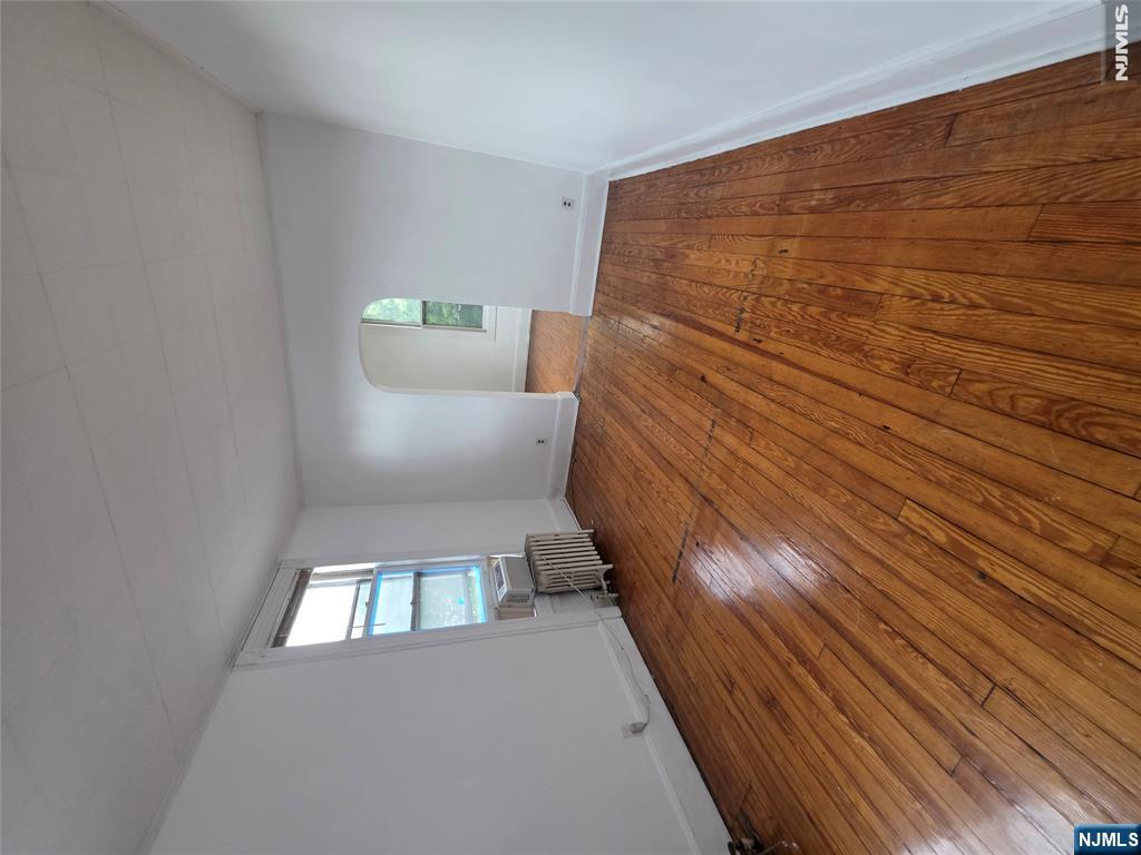 48 Pleasant Avenue 2 - Photo 2
