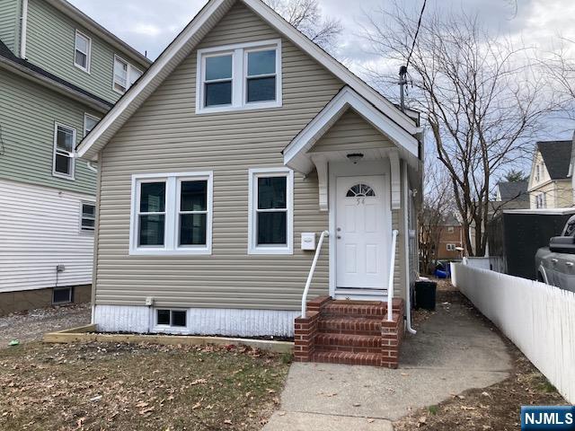 54 Thomas Street - Photo 2