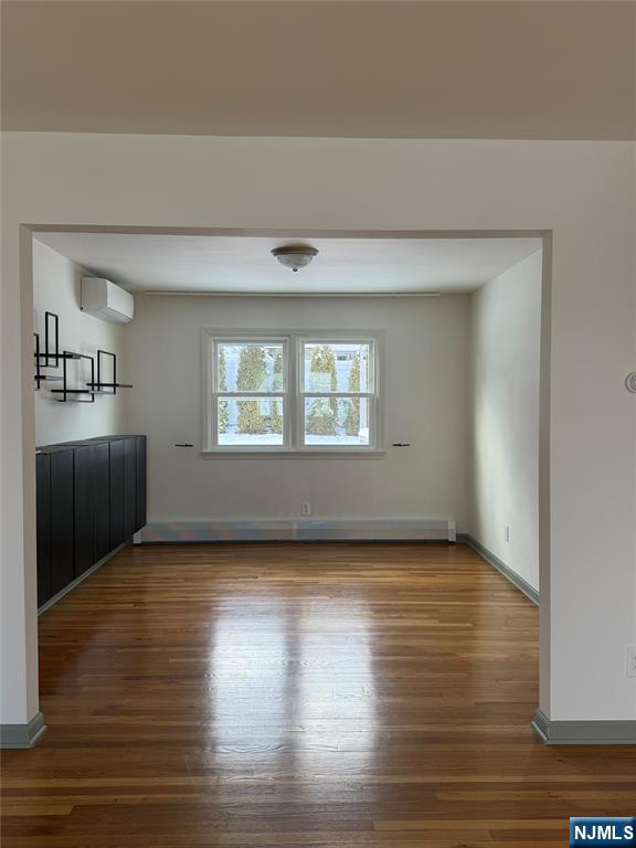 724 6th Street 1 - Photo 4