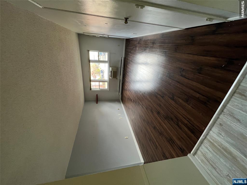 422 Ringwood Avenue B110 - Photo 2