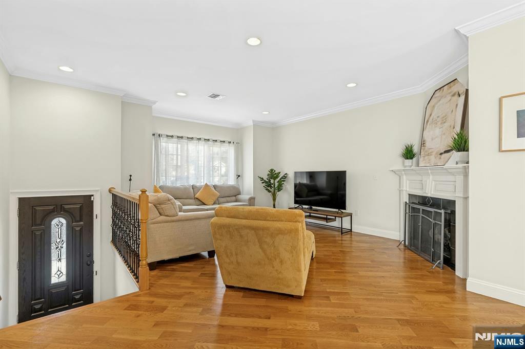434 Nelson Avenue - Photo 3