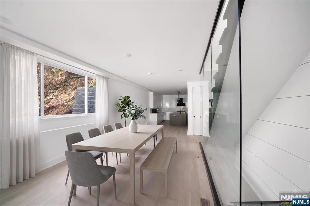 Photo 3 of Single family home for sale at 728 Undercliff Ave, Edgewater, NJ 07020 | MLS# 26036290 | Listing updated on 2026-10-07
