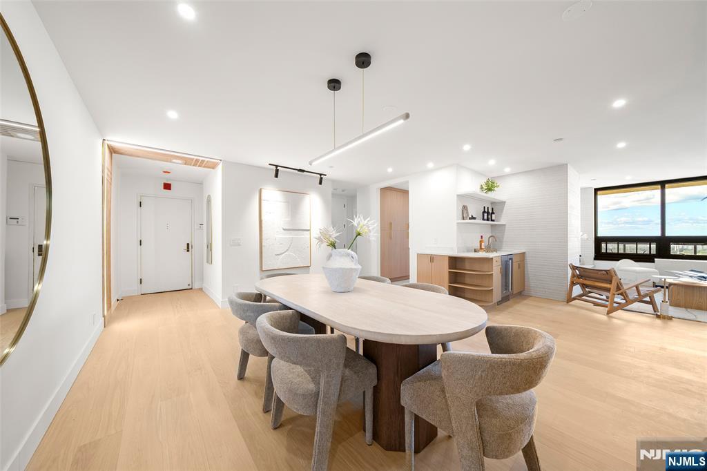 Photo 3 of Condo for sale at 800 Palisade Ave #24 E, Fort Lee, NJ 07024 | MLS# 26036302 | Listing updated on 2026-10-01