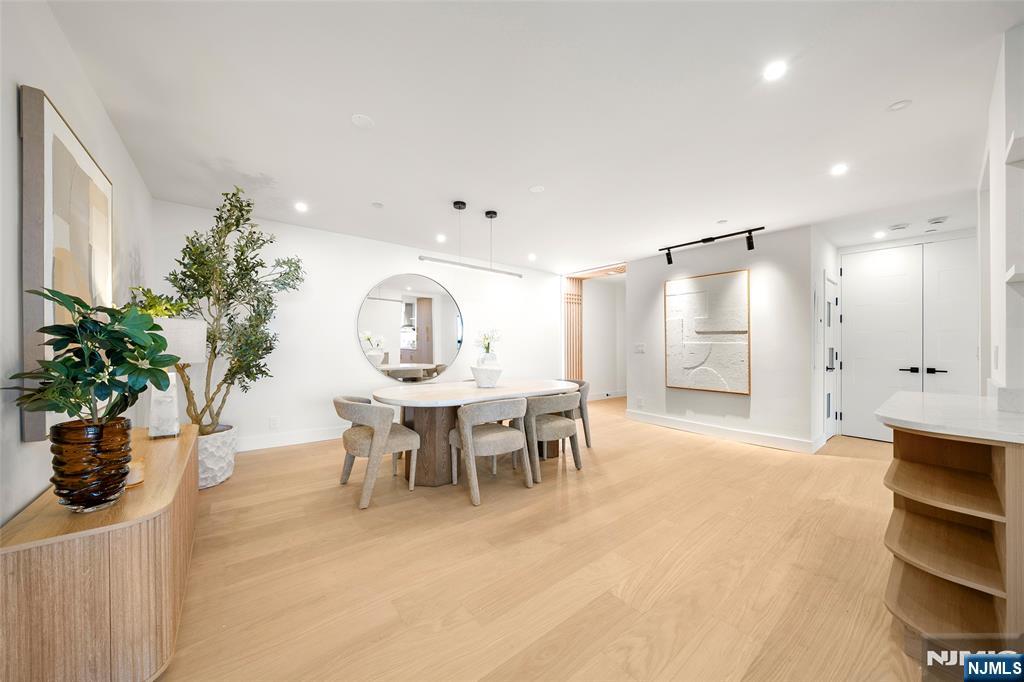 Photo 3 of Condo for sale at 800 Palisade Ave #24 E, Fort Lee, NJ 07024 | MLS# 26036302 | Listing updated on 2026-10-01
