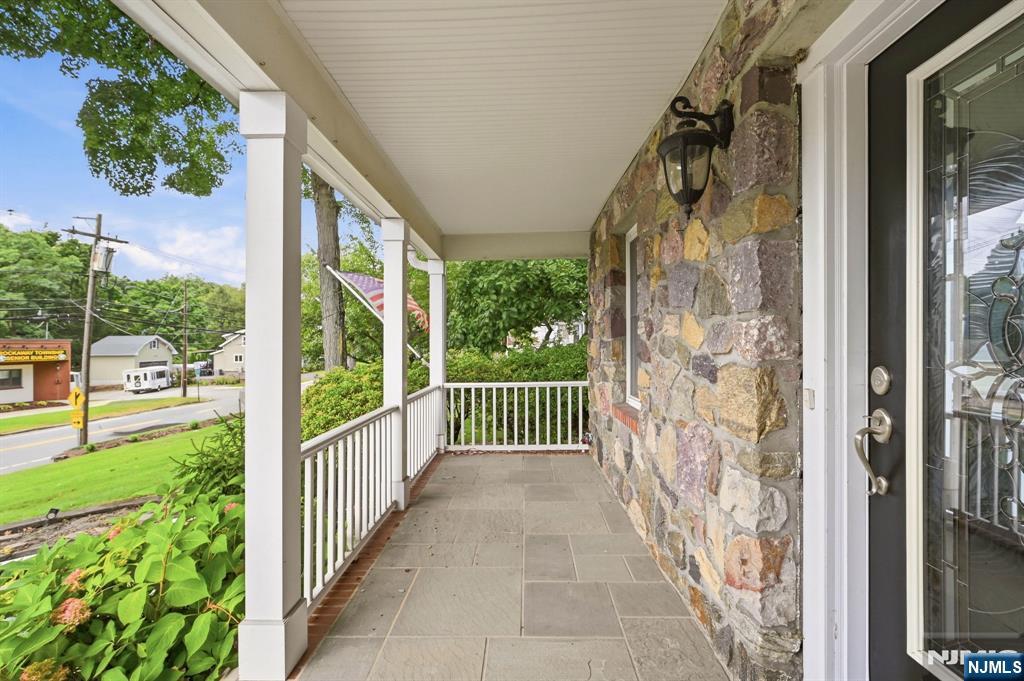 16 Mount Hope Road - Photo 5