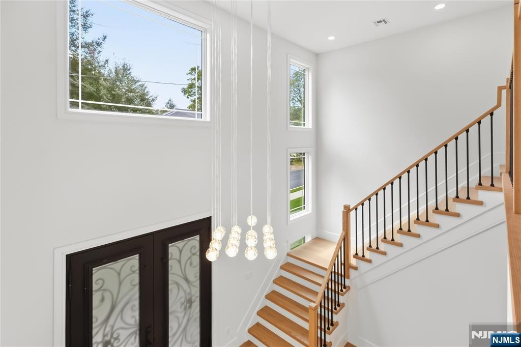 35 Harvey Street — photo 21