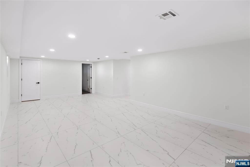 35 Harvey Street — photo 25