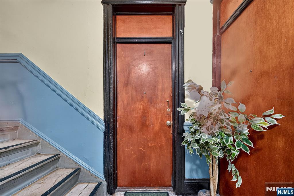 Photo 2 of Single family home for sale at 604 21st Street, Union City, NJ 07087 | MLS# 26036361 | Listing updated on 2026-10-03