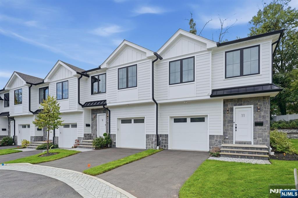 11 Fey Place - Photo 2