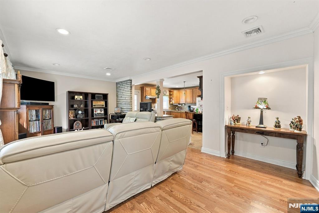 352 Farnham Avenue - Photo 4