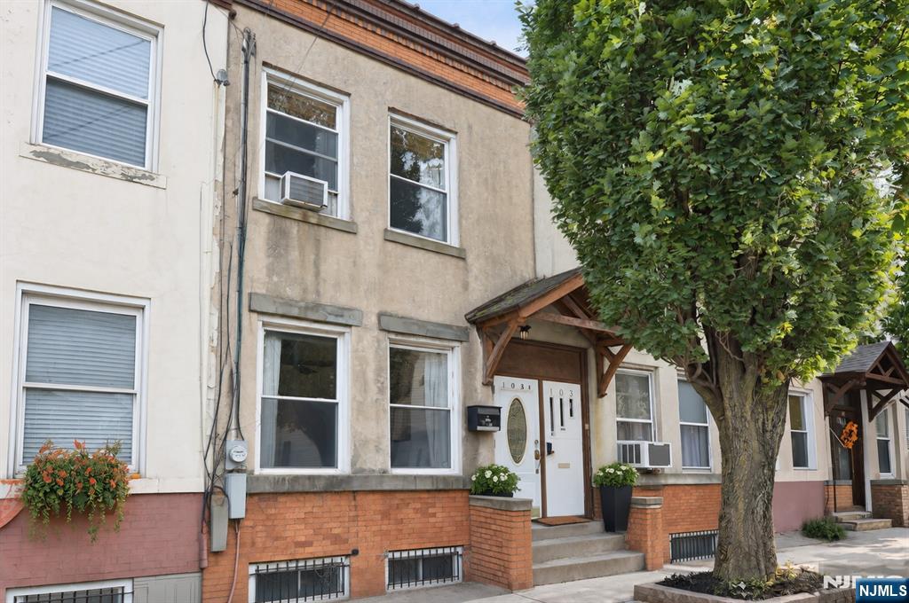 103 Napoleon Street - Photo 5