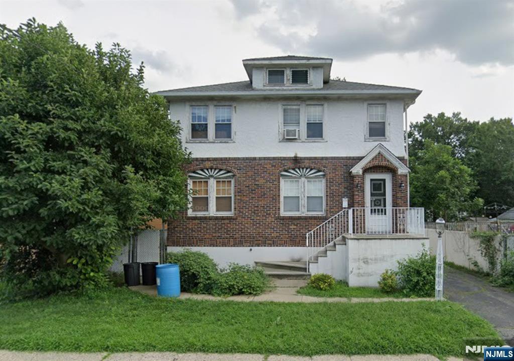 27 Kaufman Avenue 2 - Photo 1