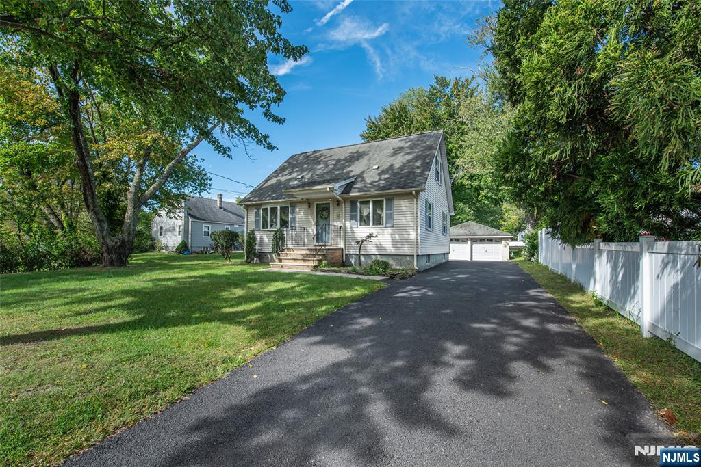 97 Van Dam Avenue - Photo 2