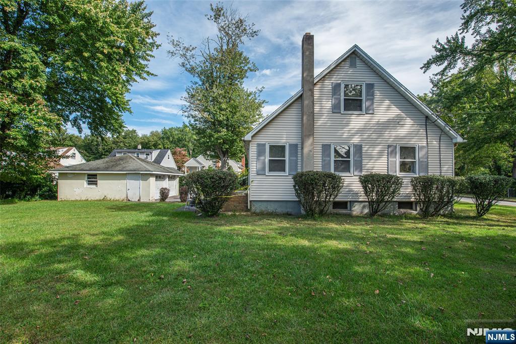 97 Van Dam Avenue - Photo 5