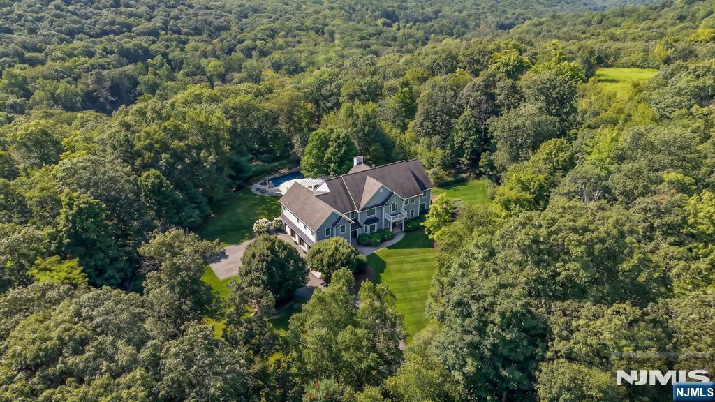 21 Reagan Way