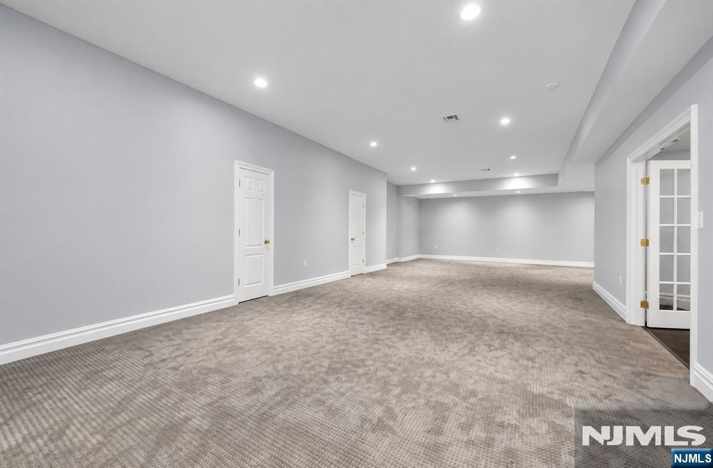 21 Reagan Way