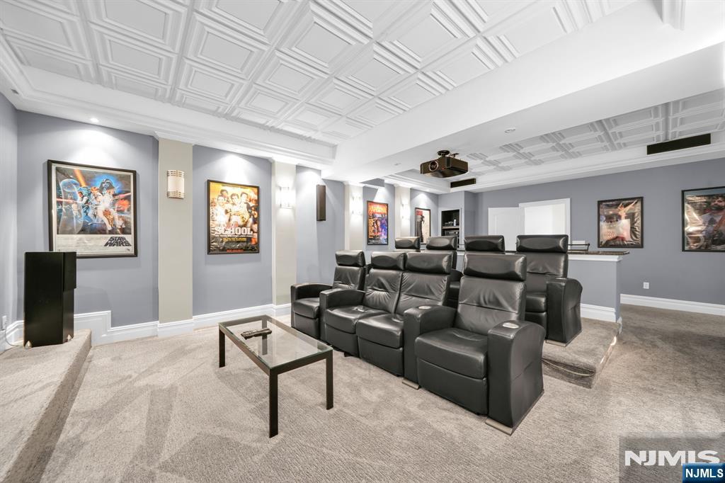 21 Reagan Way