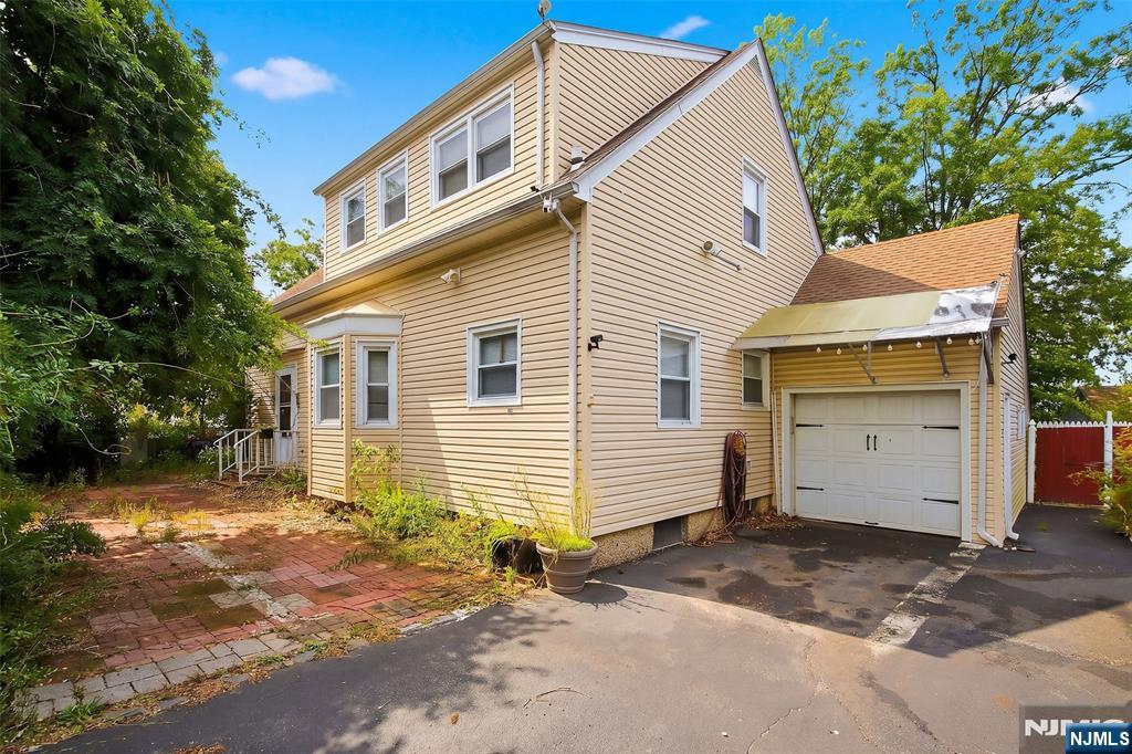 241 Outwater Lane - Photo 2