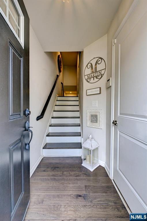 4 Woodland Way 2 - Photo 2