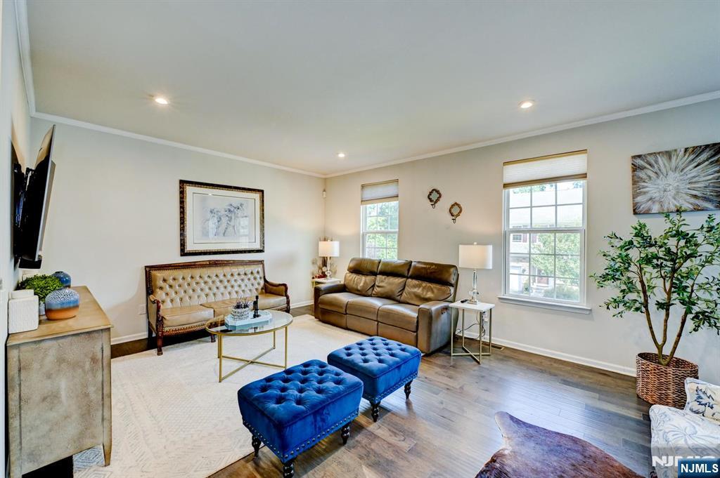 4 Woodland Way 2 - Photo 3