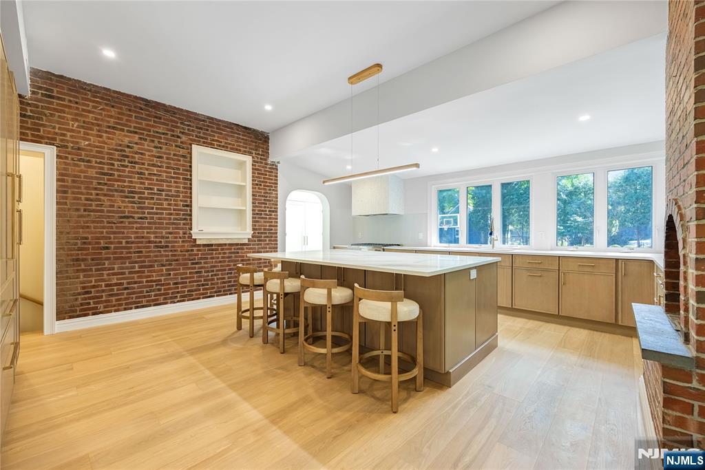 390 Harland Avenue — photo 12