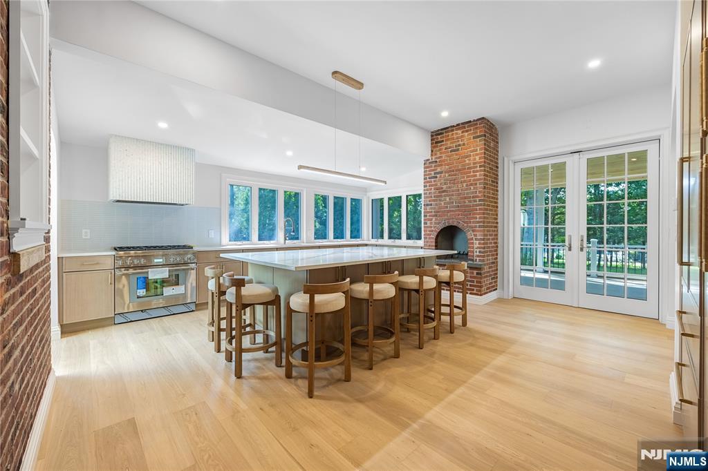 390 Harland Avenue — photo 18