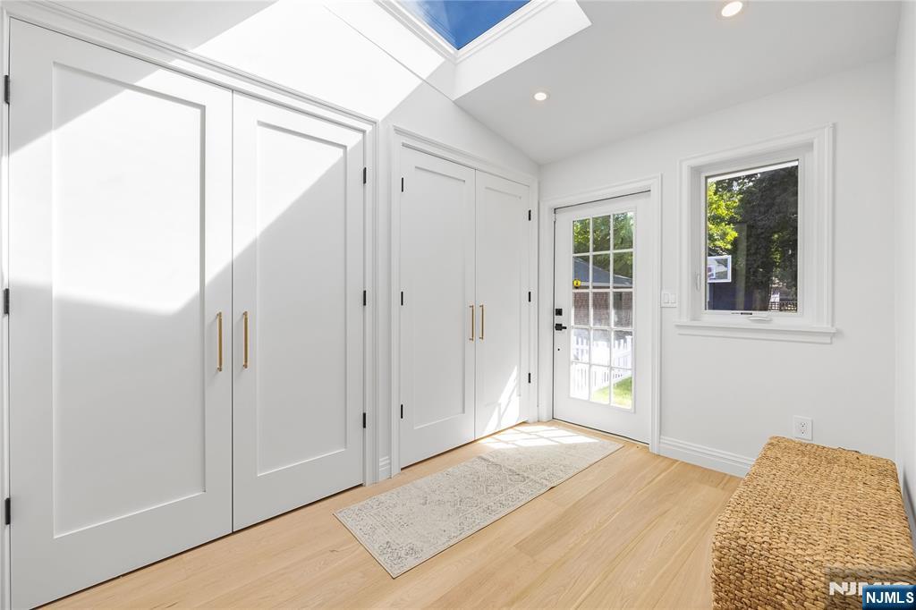 390 Harland Avenue — photo 19