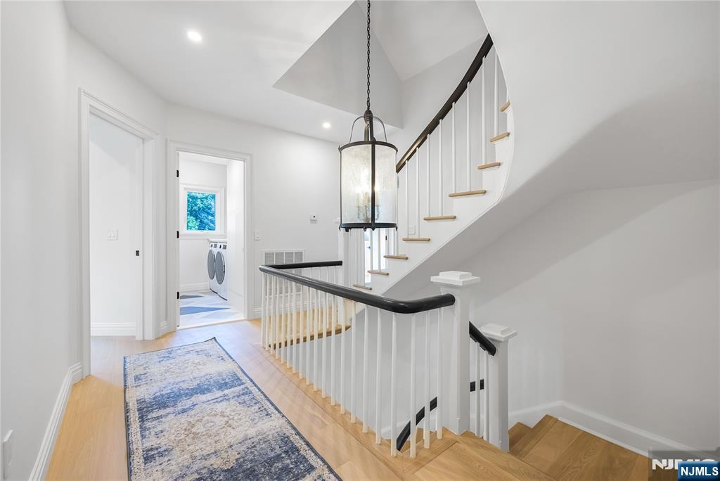 390 Harland Avenue — photo 21