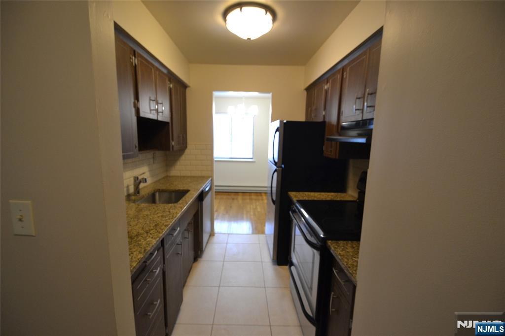 121 Grove Street 1 - Photo 1