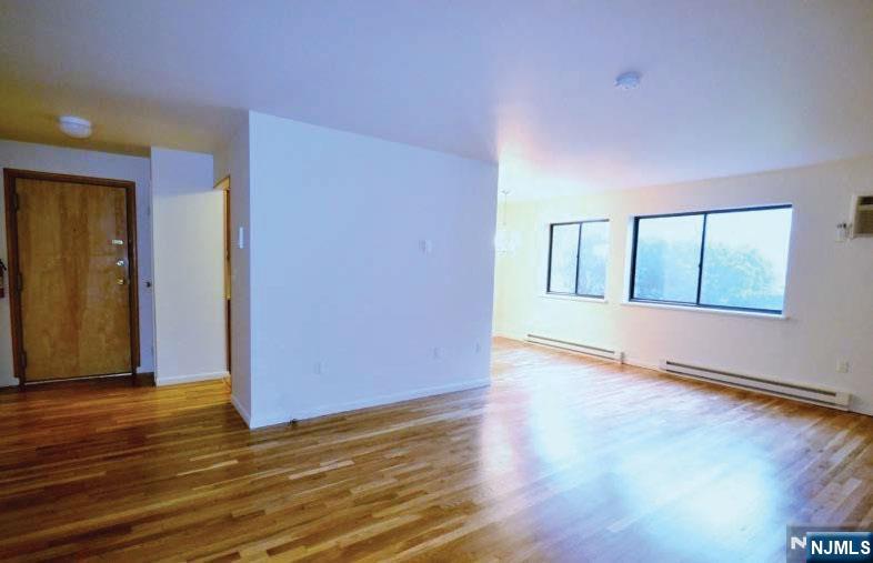 121 Grove Street 1 - Photo 2